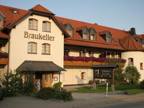 Landgasthof - Braukeller - Fattigau Oberkotzau Exterior foto